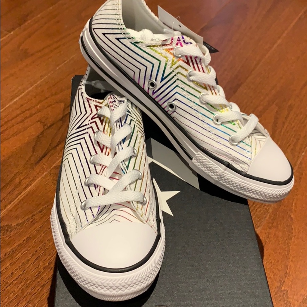 NEW Converse sneakers